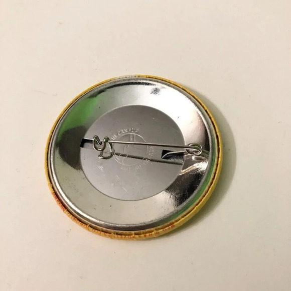 Vintage Lot of 3 McDonalds Button Pin Birthday Filet O Fish Moscow Pinback - Picture 8 of 8